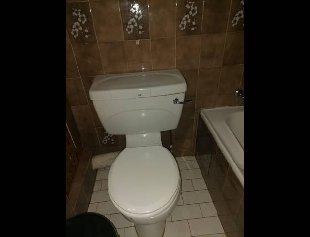 4 BEDROOM FLAT FOR SALE IN SUNNYSIDE